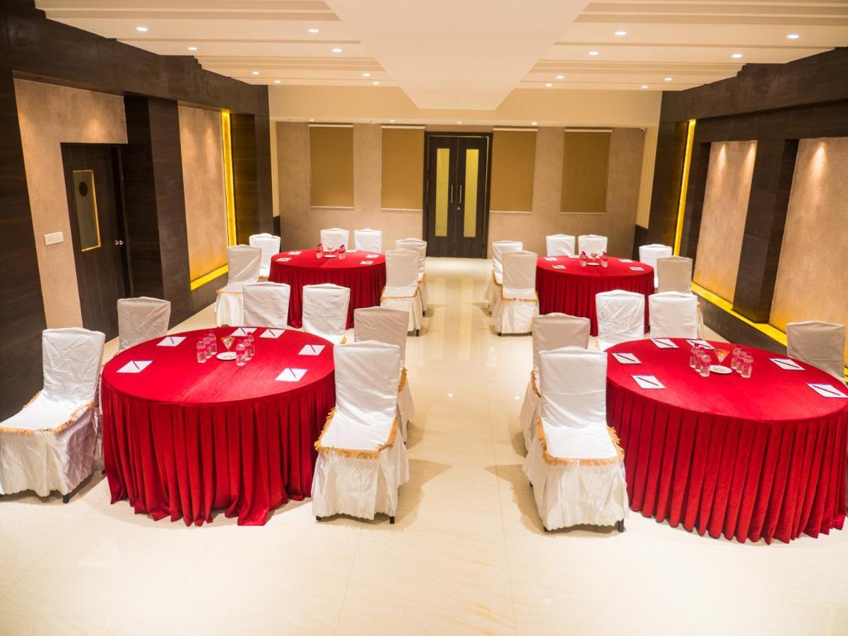 Hotel Asr Parklane à Hosūr Extérieur photo