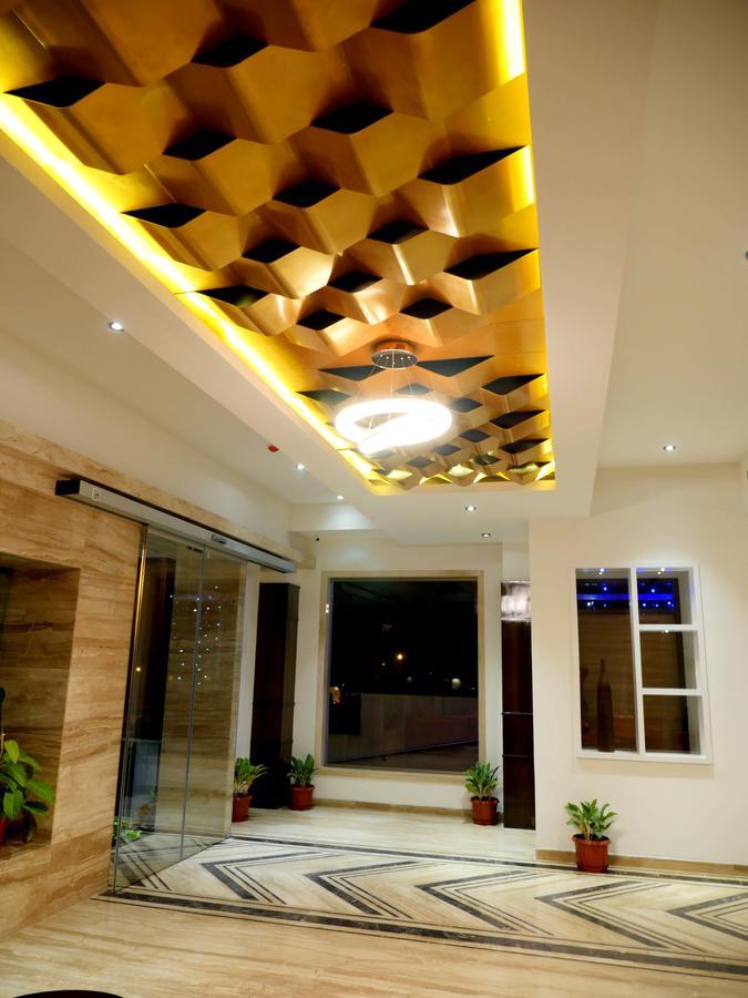 Hotel Asr Parklane à Hosūr Extérieur photo