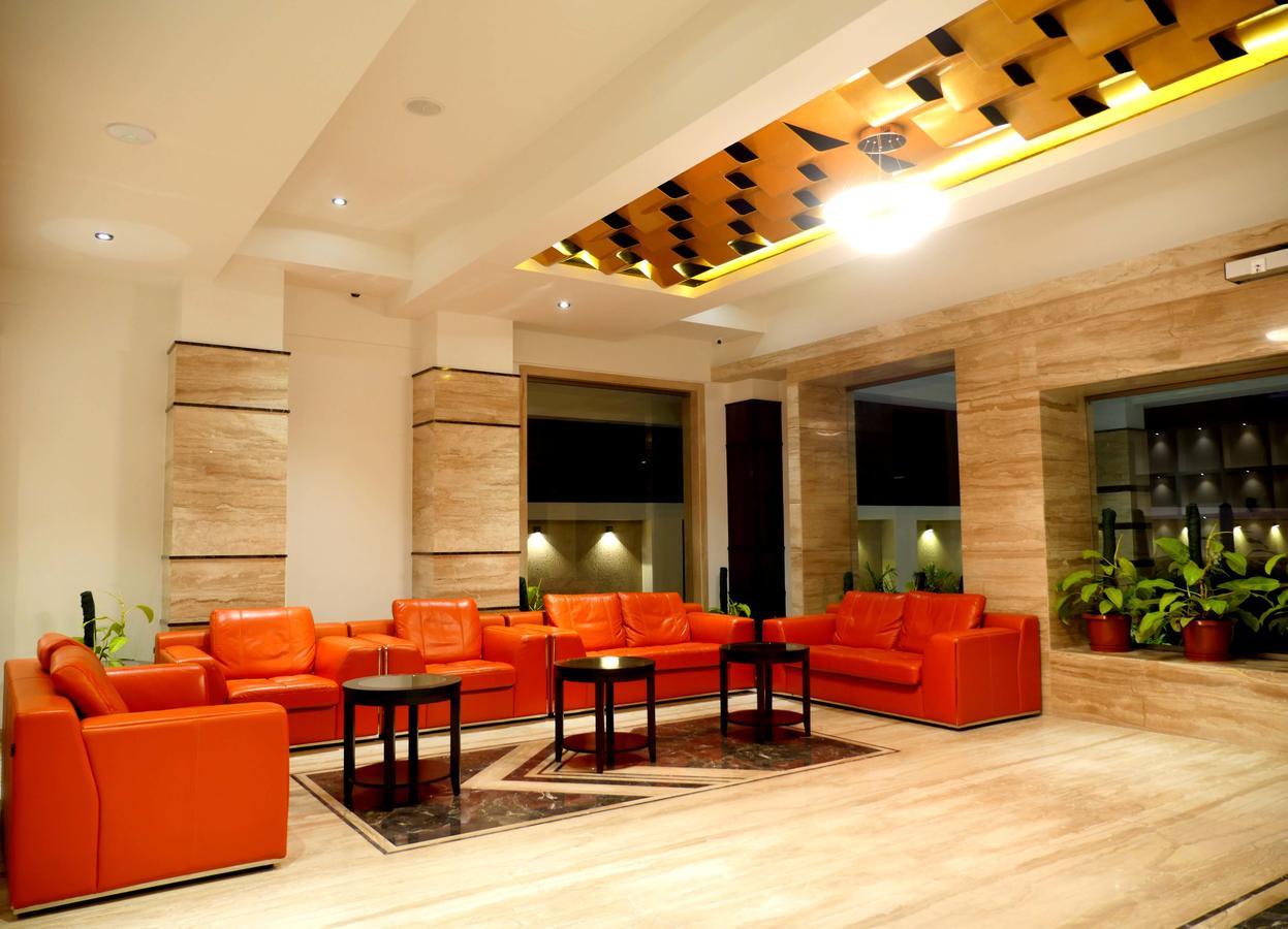 Hotel Asr Parklane à Hosūr Extérieur photo