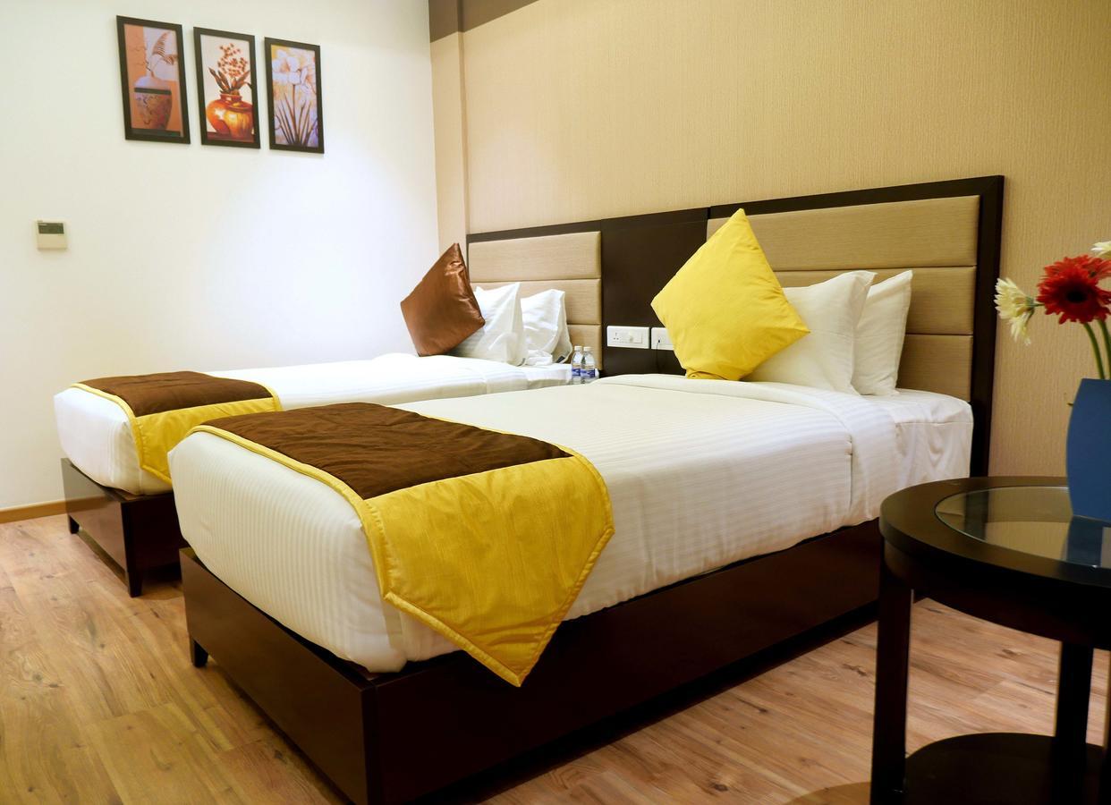 Hotel Asr Parklane à Hosūr Extérieur photo